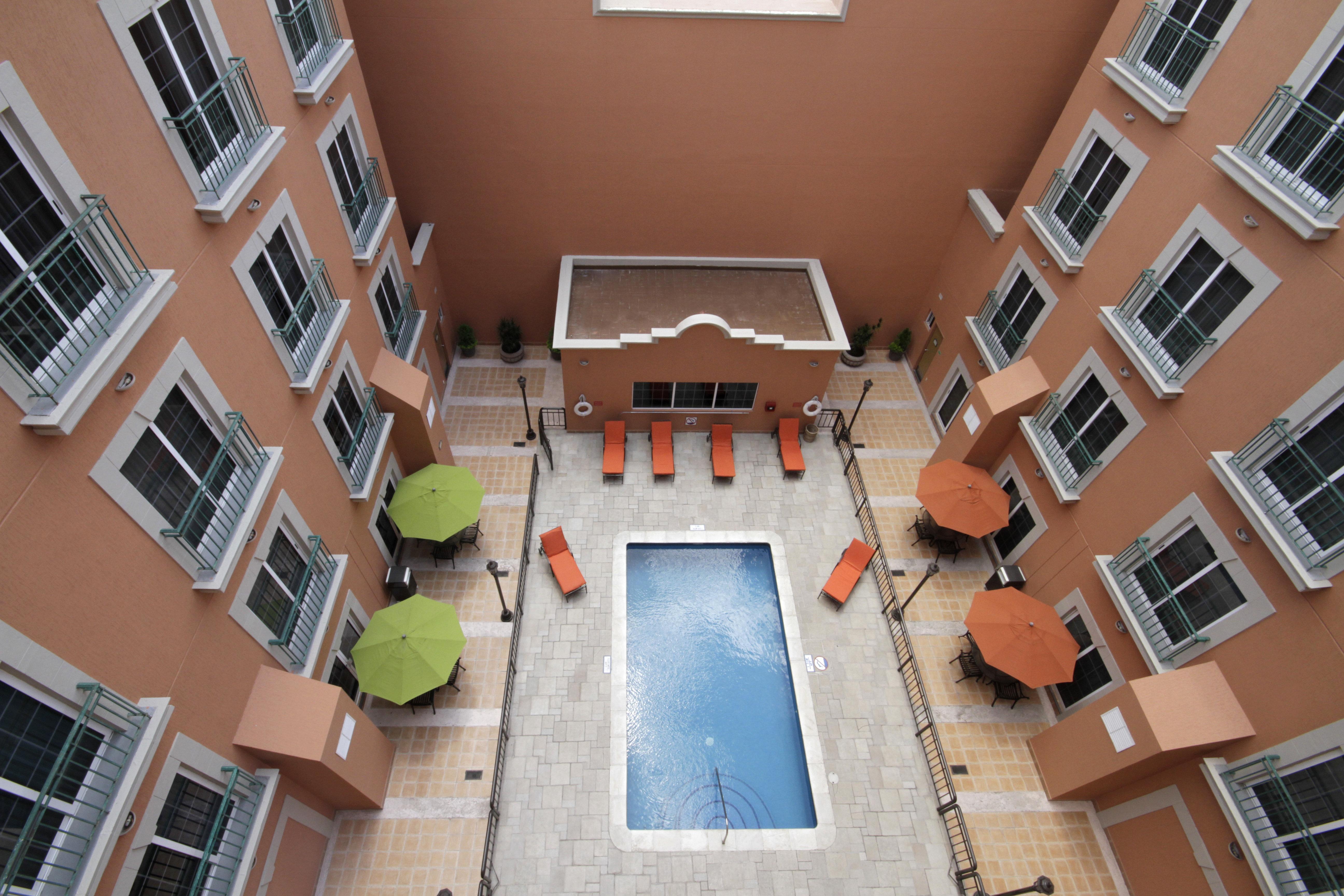 Holiday Inn Express Torreon By Ihg Exterior photo